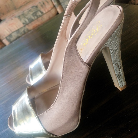 Forever by Paula Abdul Suede Lace High Heels👑💅🏻 - Picture 5 of 13